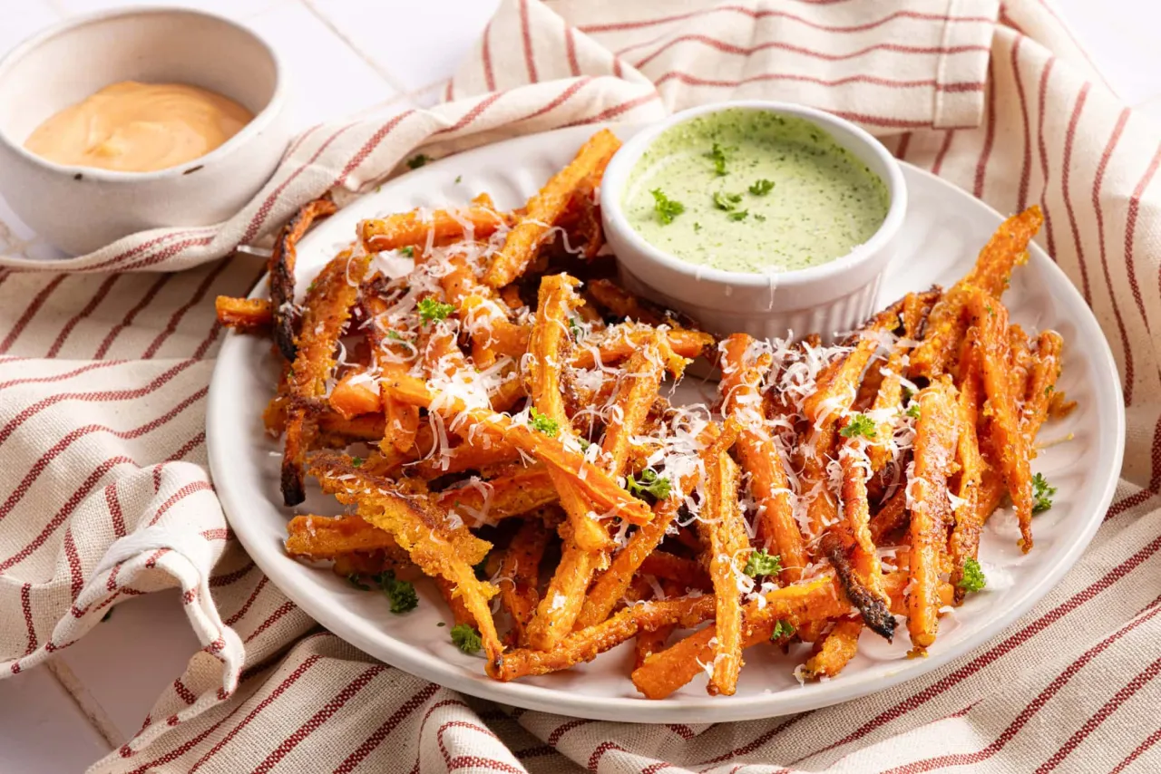 carrot fries with dip and main course