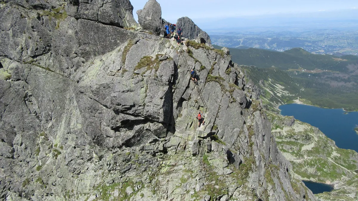 historyczne zdjęcia Orlej Perci, budowa Orlej Perci, stare łańcuchy Orla Perć