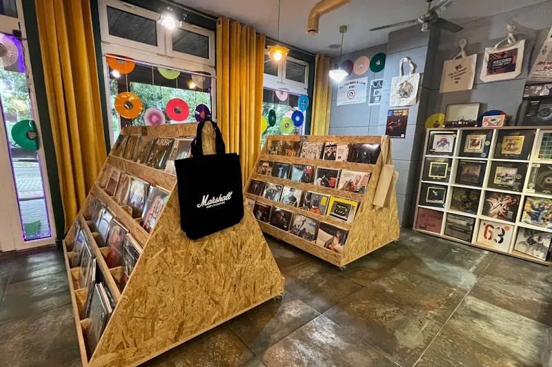 sklepy z płytami winylowymi online i stacjonarne