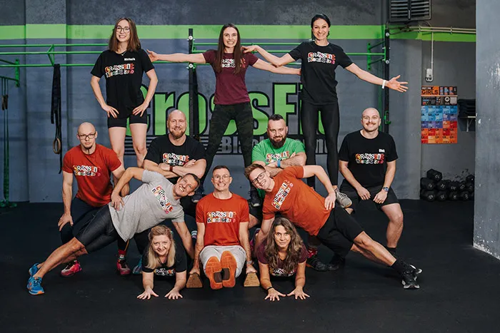 Trener CrossFit prowadzący zajęcia