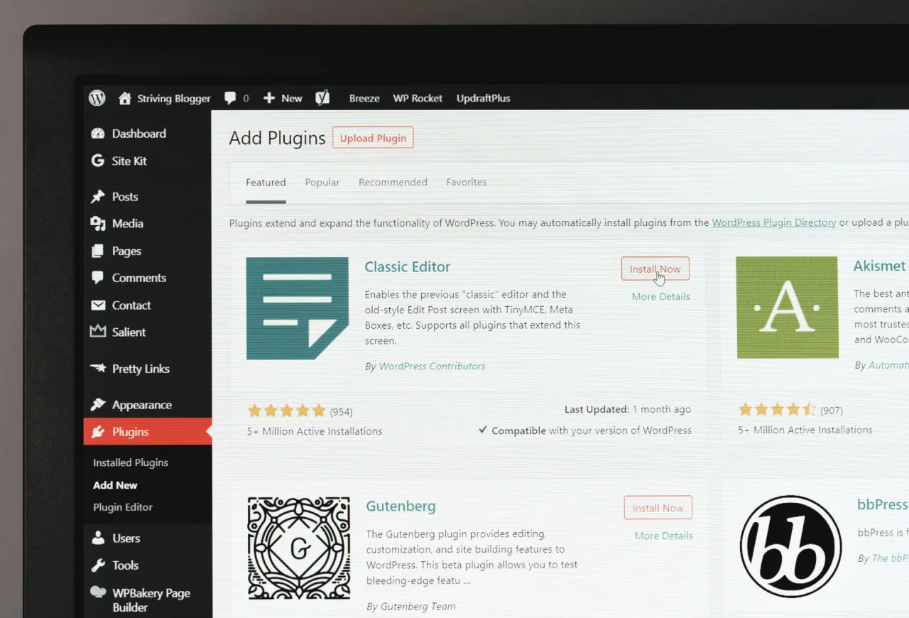 WordPress.com vs WordPress.org por&oacute;wnanie