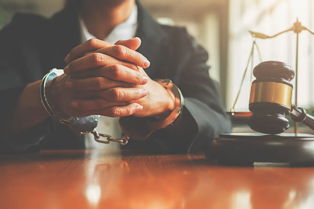 Odszkodowanie za niesłuszne aresztowanie, zadośćuczynienie prawne