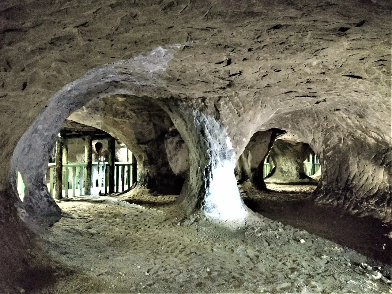 Groty Nag&oacute;rzyckie wnętrze