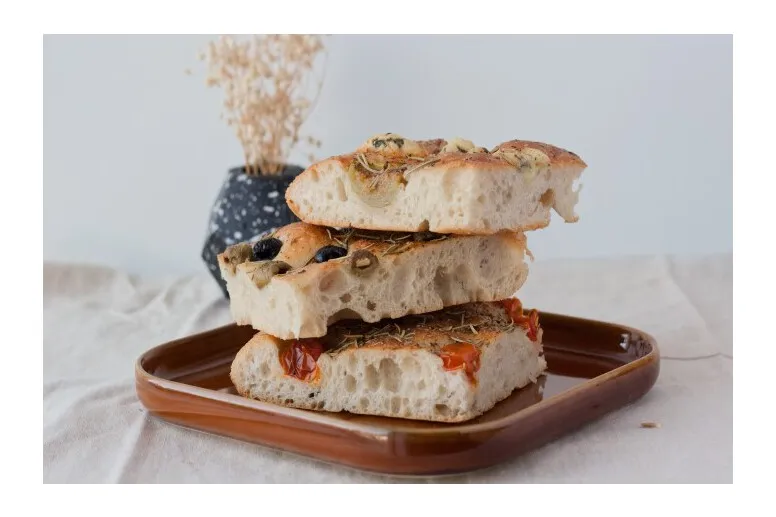 Składniki na bezglutenową focaccię