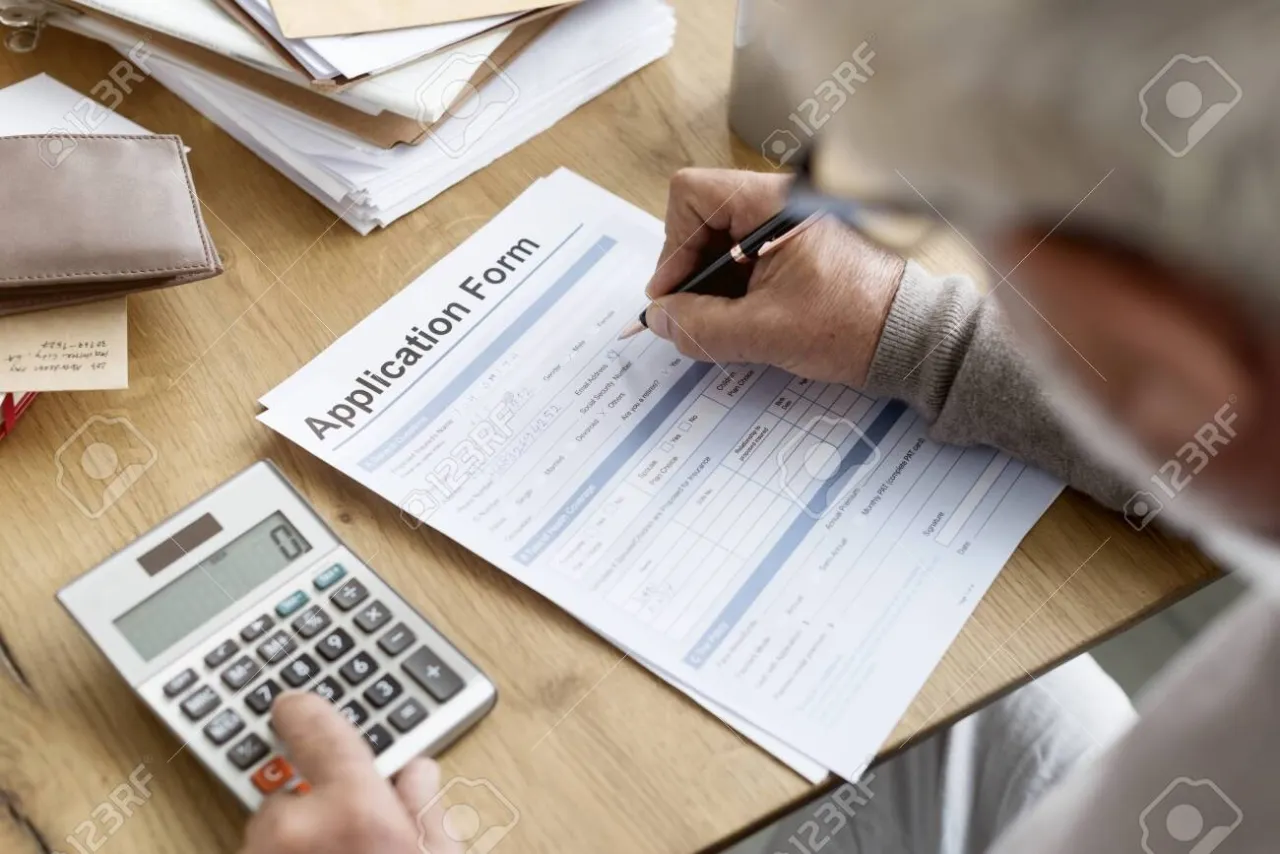 kalkulator długopis i formularz wniosku