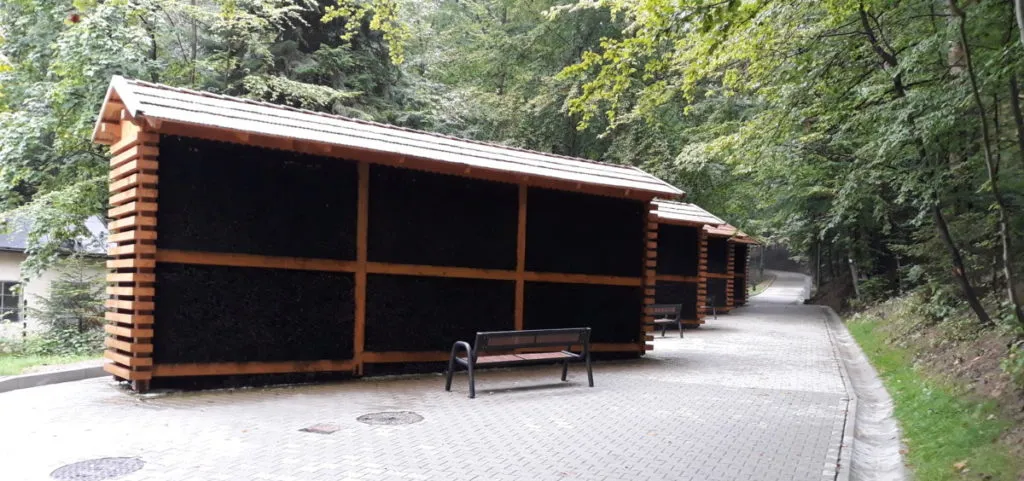 Iwonicz-Zdrój Park Zdrojowy tężnia solankowa