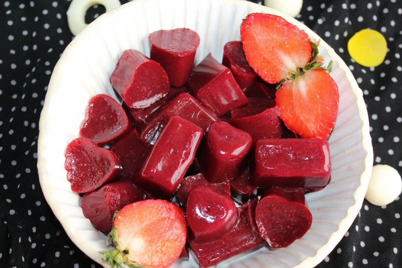 domowe żelki w r&oacute;żnych smakach