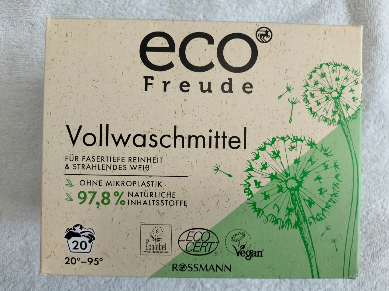 Etykiety ekologicznych proszków do prania, certyfikaty Ecolabel Ecocert