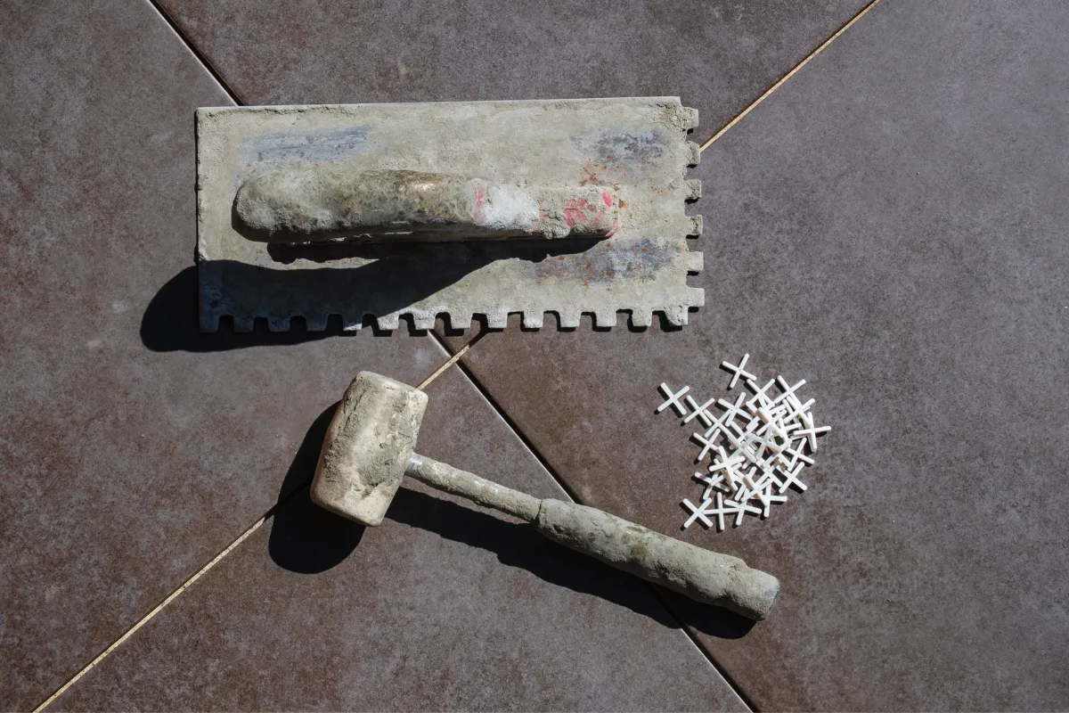 Narzędzia do układania płytek podłogowych