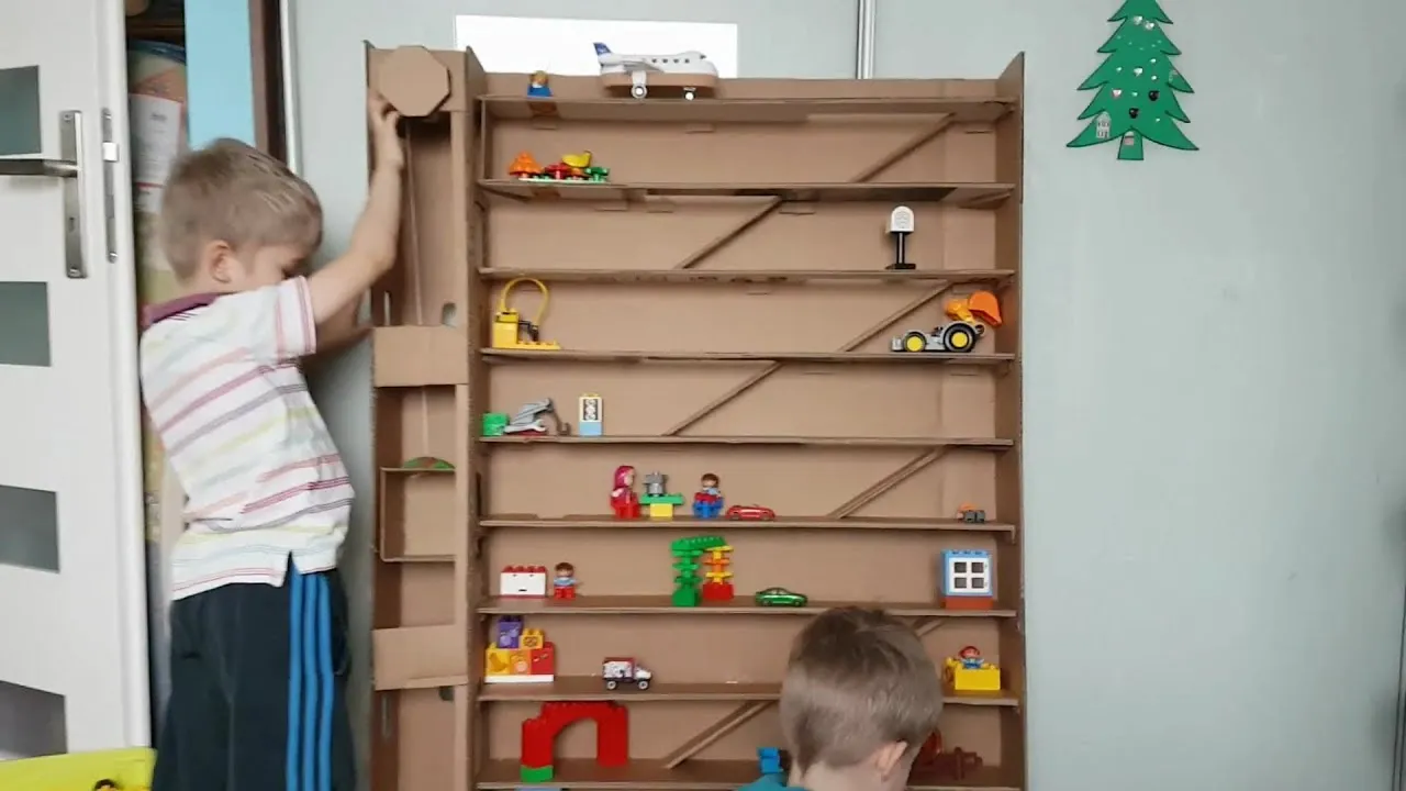 różne pomysły na garaż z kartonu dla dzieci