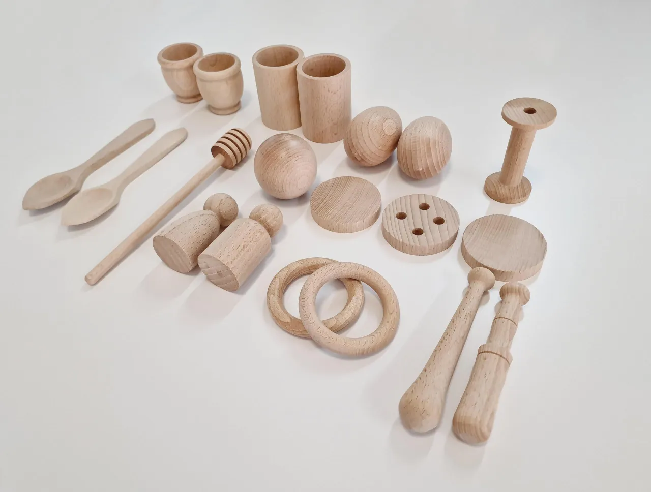 kosz skarb&oacute;w dla niemowlaka