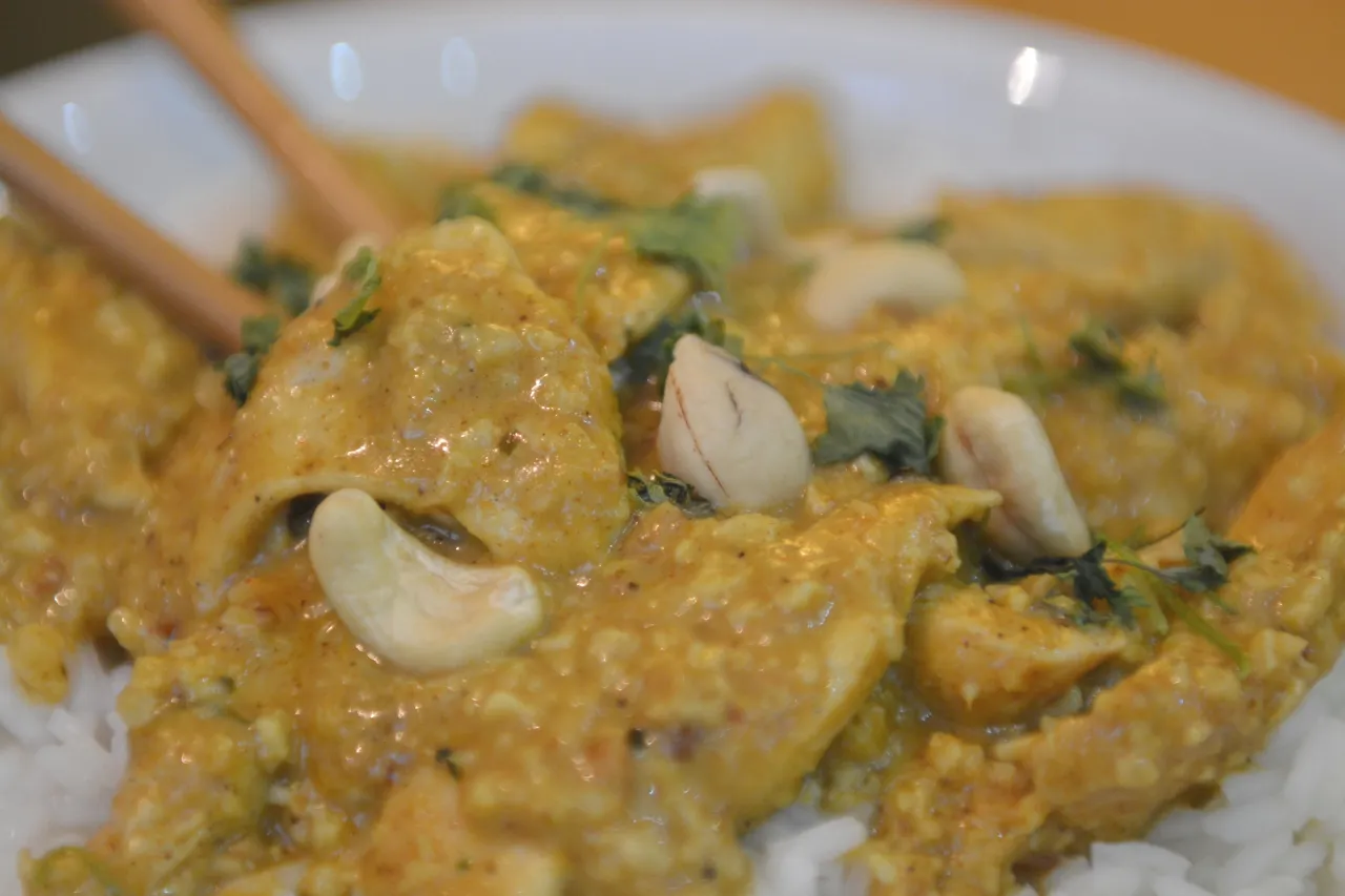 krem z nerkowc&oacute;w masło orzechowe curry