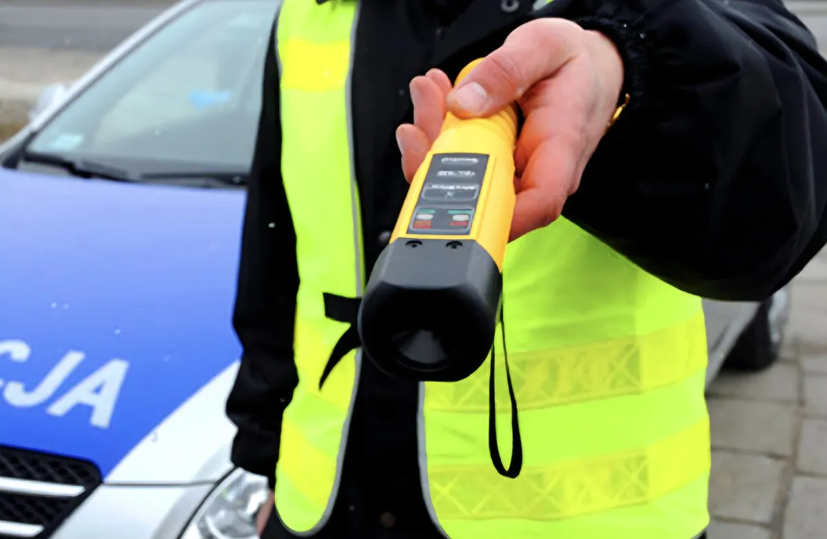 kontrola drogowa policja alkomatem