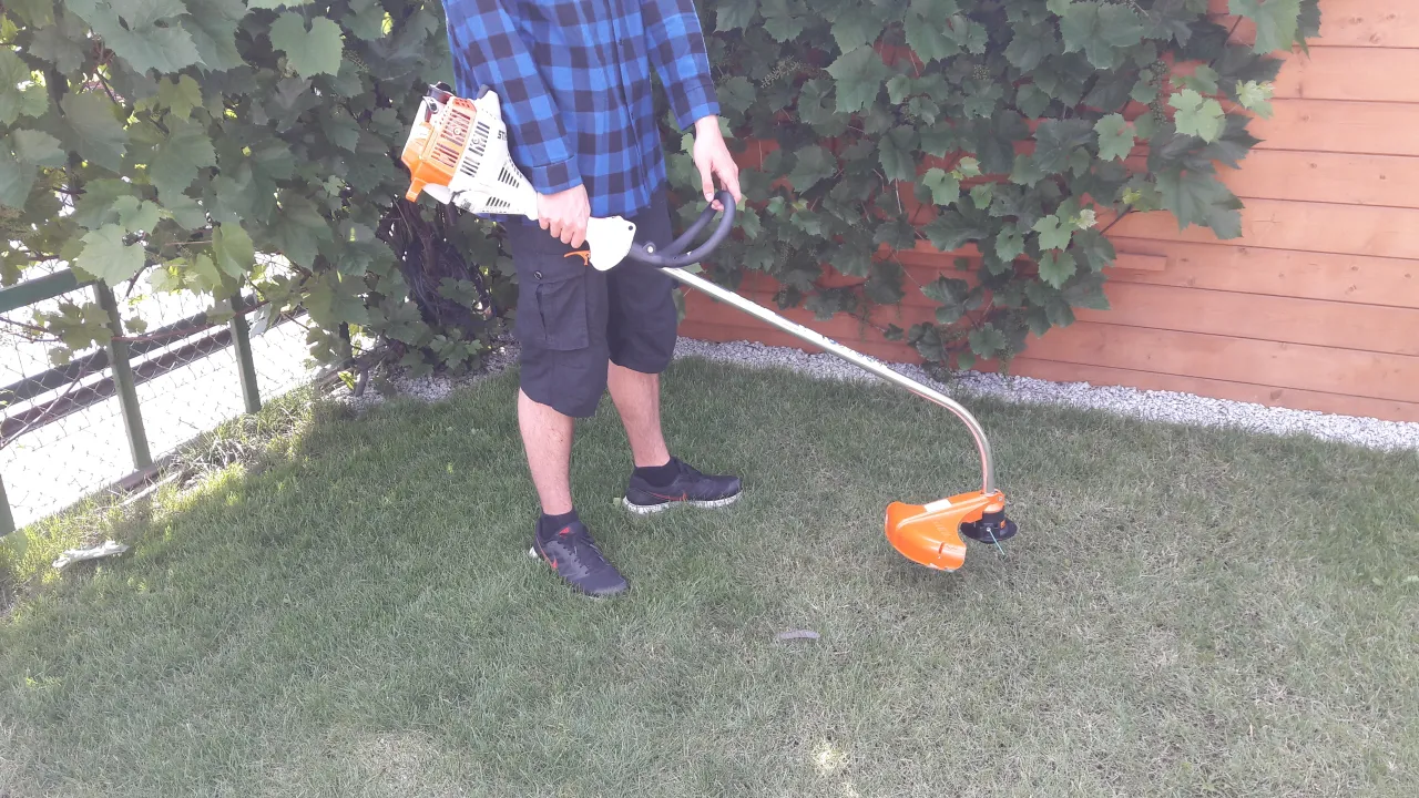 kosa spalinowa Stihl vs Makita por&oacute;wnanie