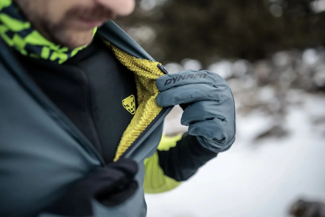 rodzaje drugiej warstwy narciarskiej materiały polar merino syntetyk