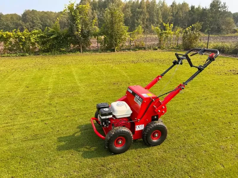 Zdjęcie Kiedy aeracja trawnika? Optymalne terminy i wskaz&oacute;wki [2024]