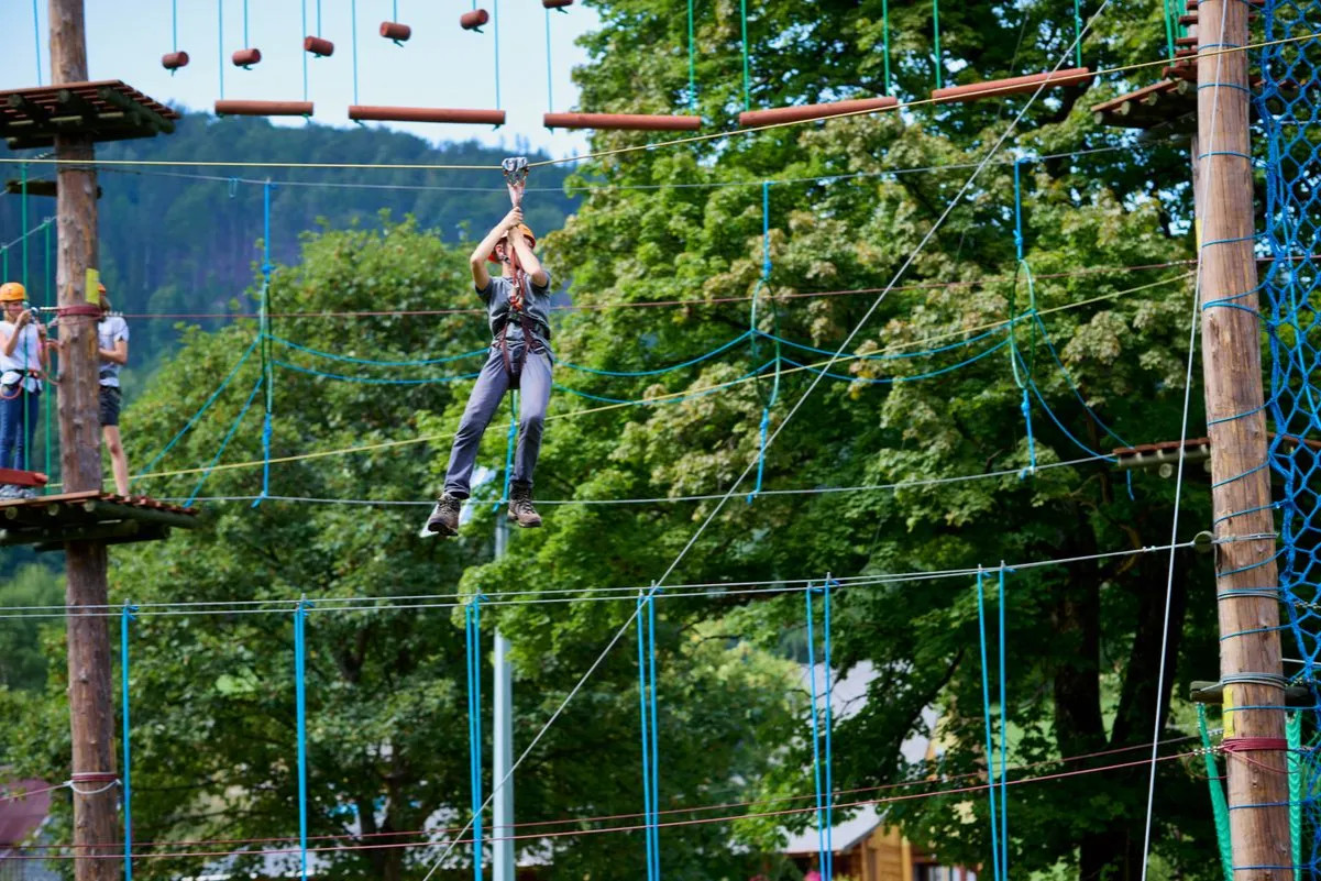 Zdjęcie Najwyższy park linowy w Polsce - wyjątkowe przeszkody na wysokości