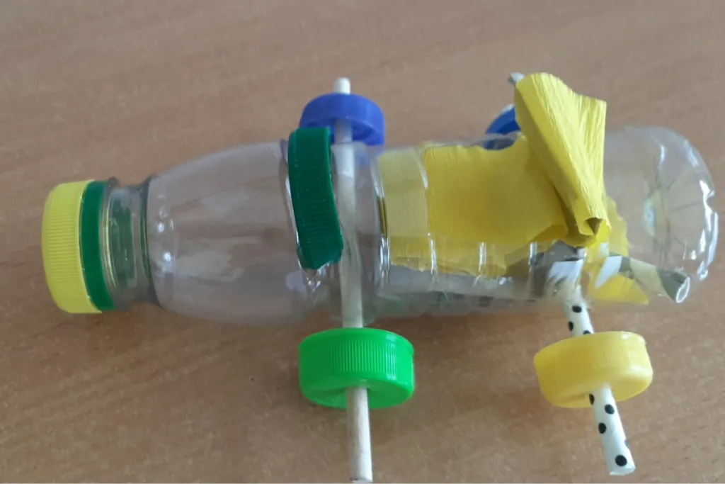 Zdjęcie Rewolucyjne sposoby na recykling plastikowych butelek w domu i ogrodzie