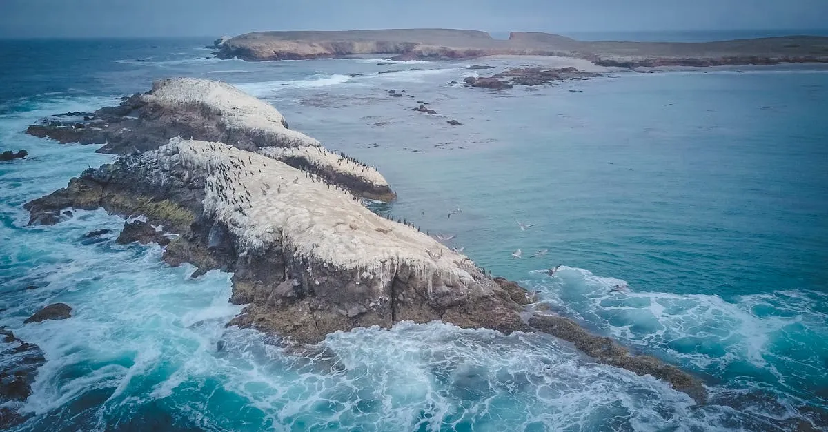 Zdjęcie Najpiękniejsze plaże i miejsca do odwiedzenia na wyspie Santorini