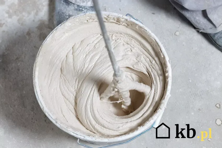 Zdjęcie Jak powstaje zaprawa gipsowa? Odkryj sekrety idealnej mieszanki