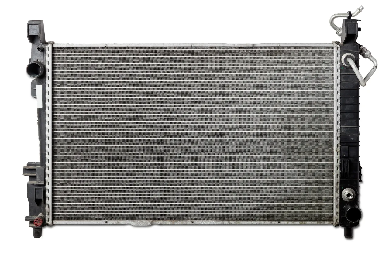 Zdjęcie Jak naprawić chłodnicę aluminiową i uniknąć kosztownych napraw