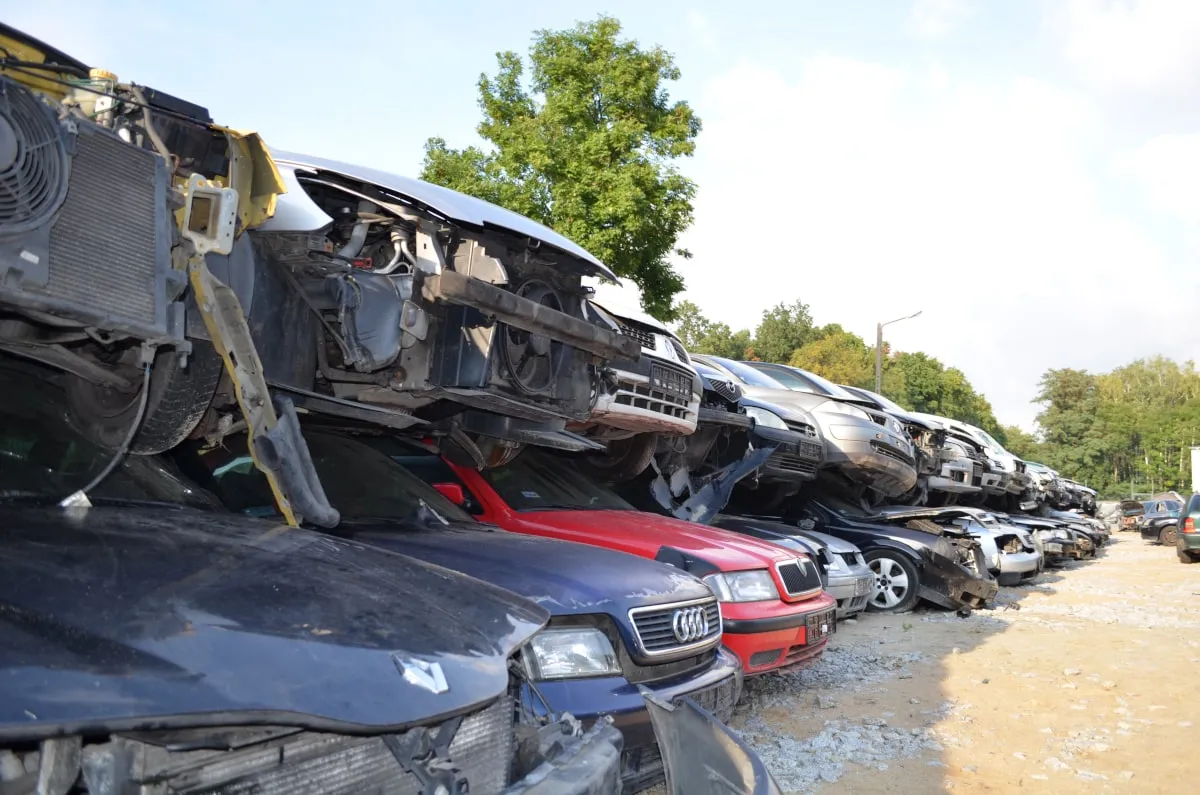 Zdjęcie Ile Naprawdę Kosztuje Recykling i Złomowanie Samochodów w Polsce