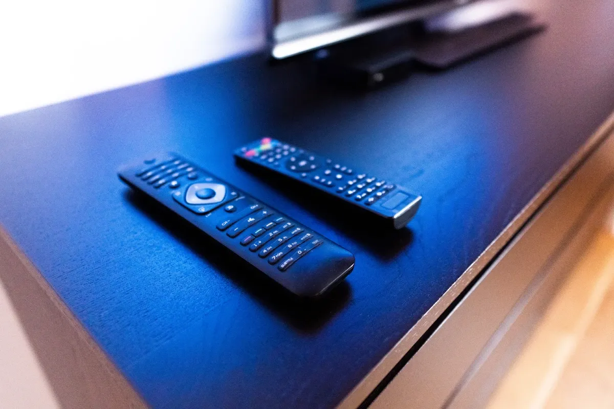 Zdjęcie Jak wyłączyć napisy dla niesłyszących w telewizorze w prosty sposób