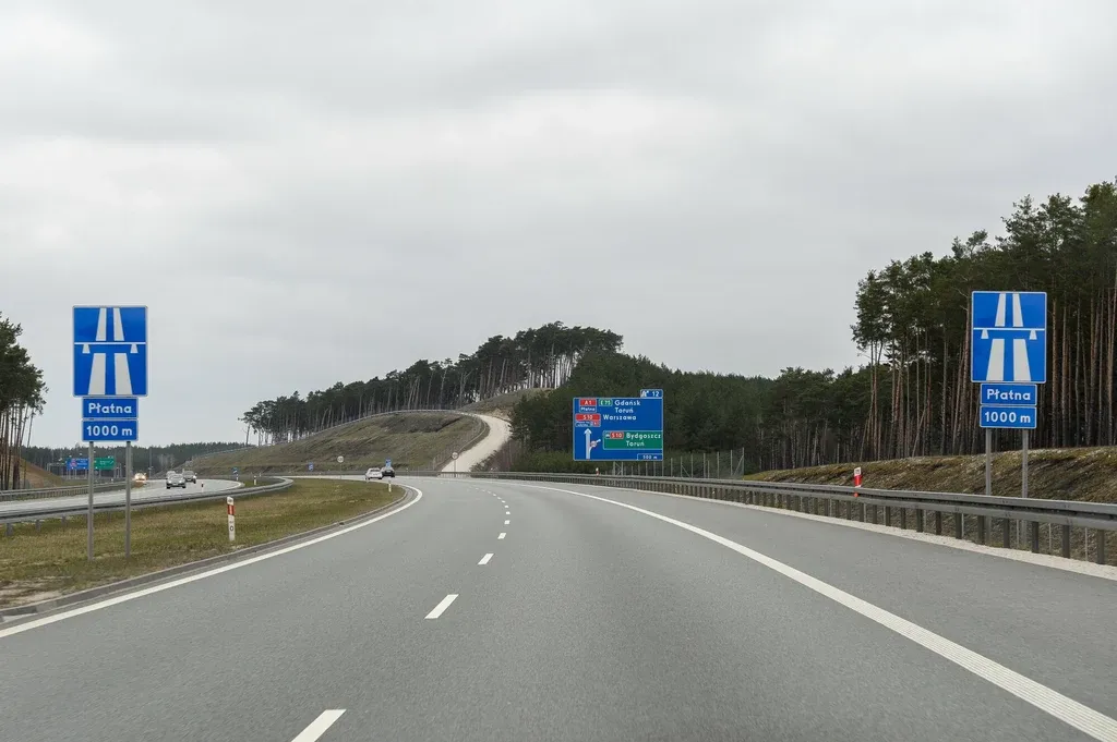 Zdjęcie Koniec drogi ekspresowej: Co oznacza znak D-8 dla kierowców?
