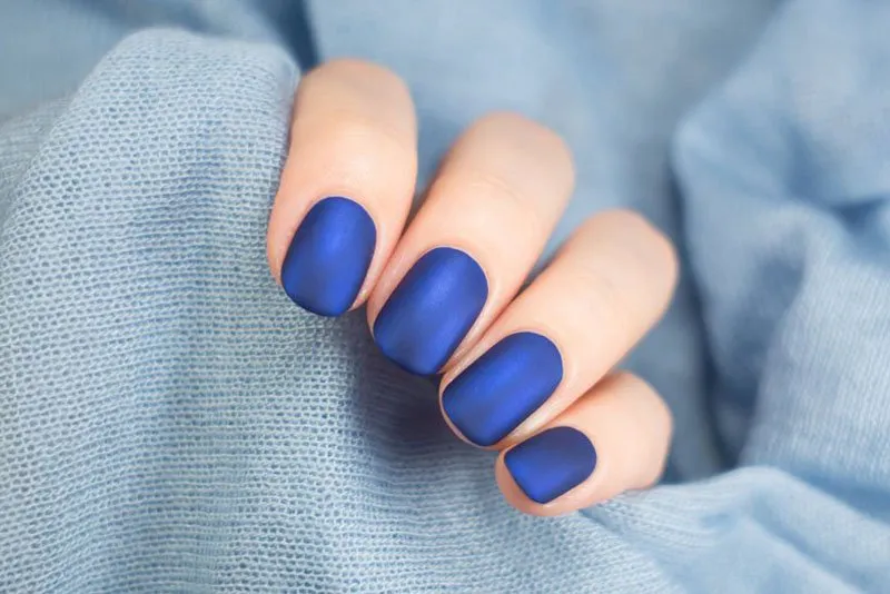 Zdjęcie Jak zrobić matowe paznokcie – proste kroki do idealnego efektu