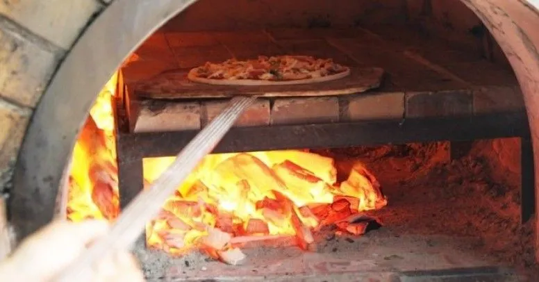 Zdjęcie Ile cegieł na piec do pizzy? Sprawdź, ile zaoszczędzisz na materiałach