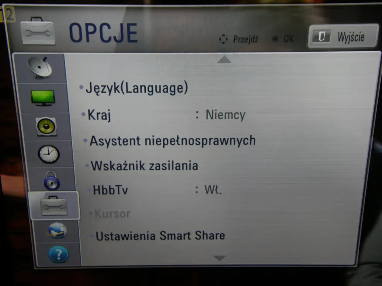 Zdjęcie Jak włączyć aplikację YouTube na telewizorze i uniknąć problemów
