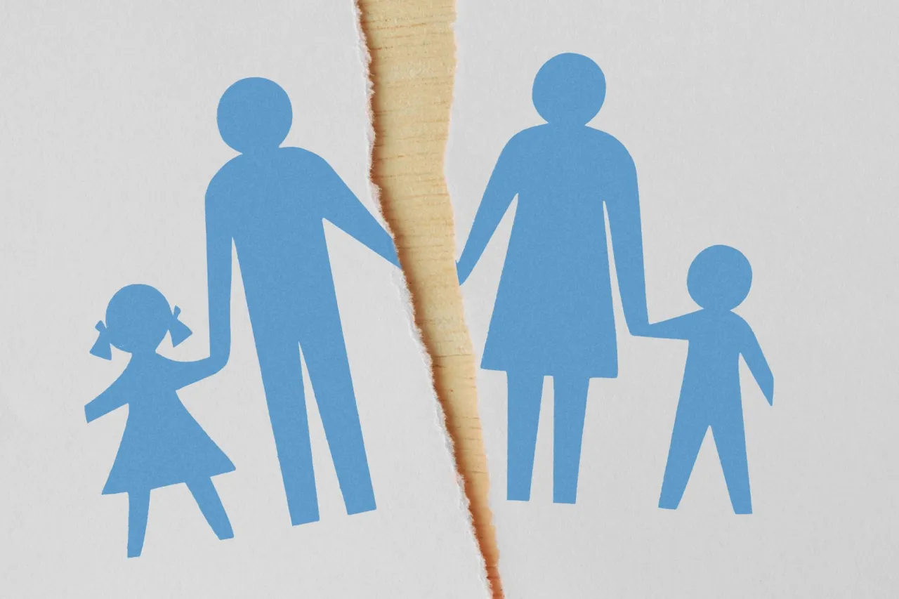 Dziecko potrzebujące pomocy, prawa dziecka, opieka rodzicielska