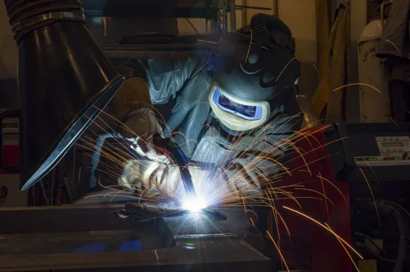 spawacz MAG zarobki wykres