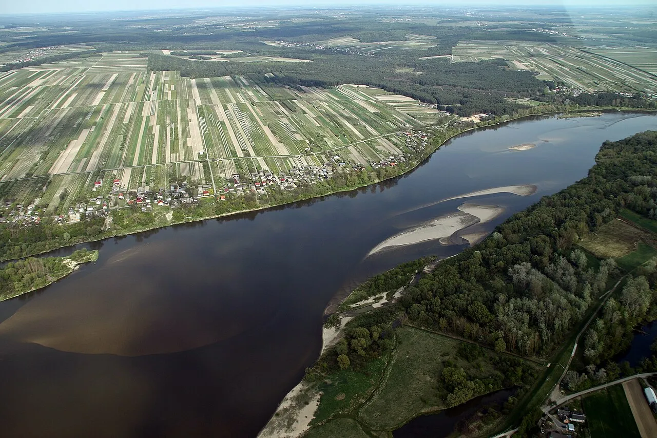 Malownicze krajobrazy Wisły z kajaka, Małopolski Przełom Wisły