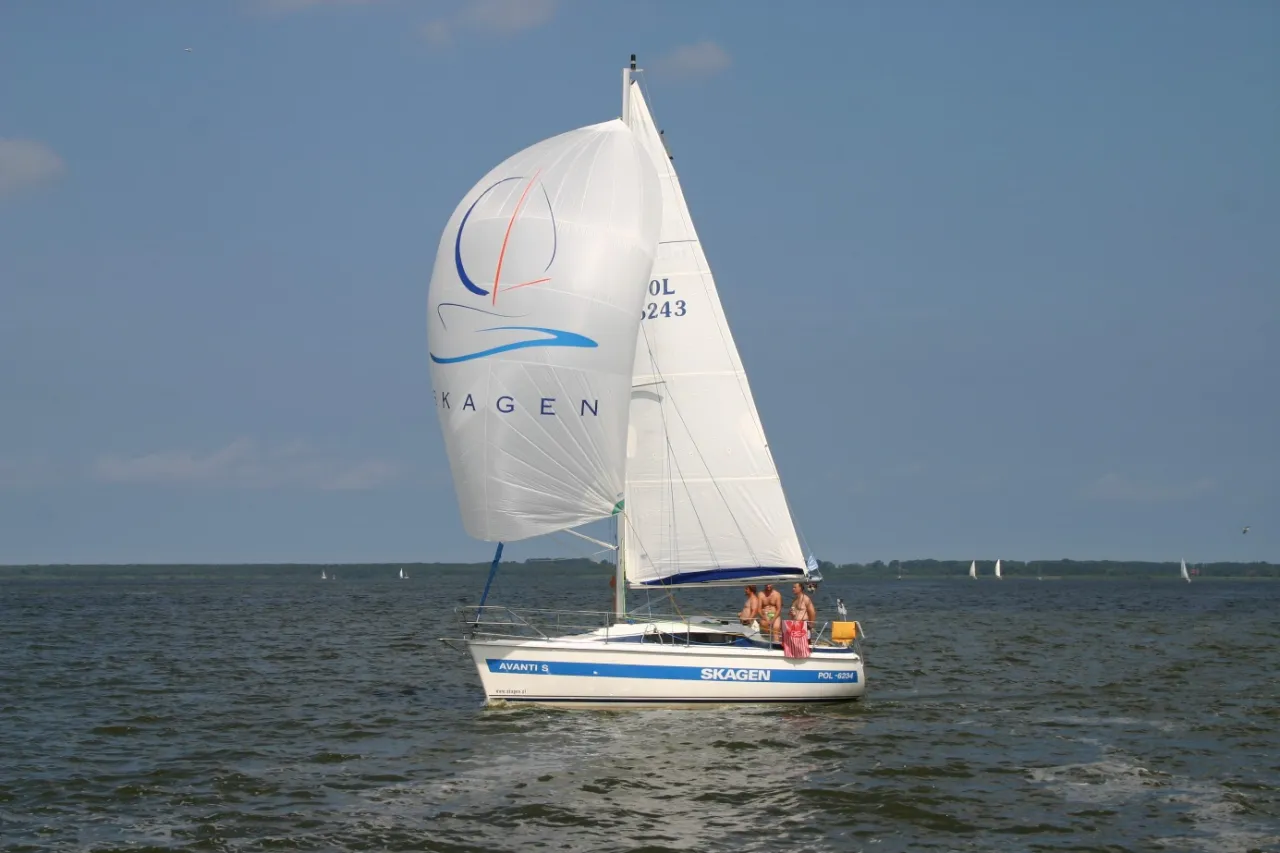 Wały Chrobrego Szczecin / Jezioro Dąbie żeglarstwo