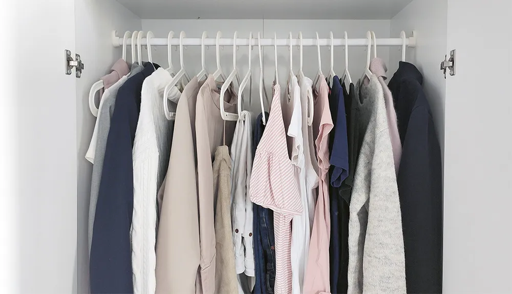 kapsułowa garderoba elegancka