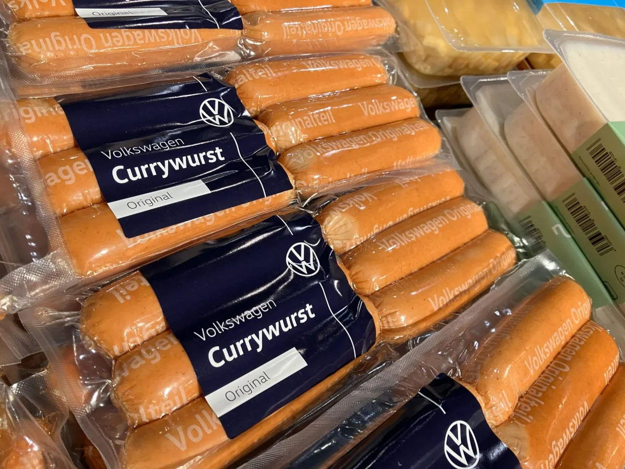 Volkswagen Currywurst opakowanie i gotowe danie