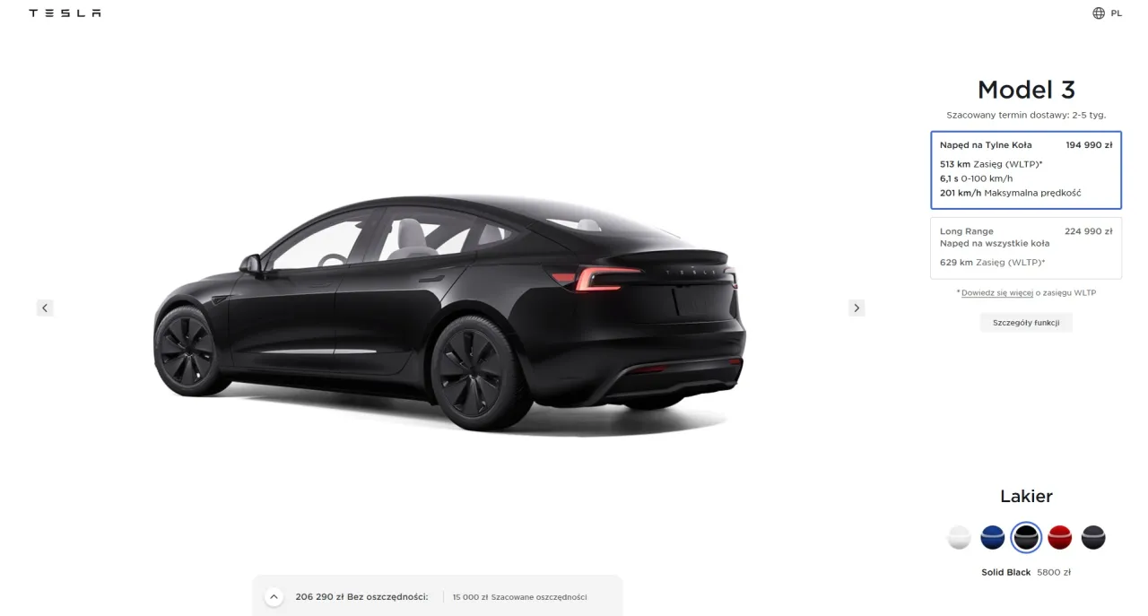 Czarny Tesla Model 3. Napęd na tylne koła kosztuje 194 990 zł, a wersja Long Range 224 990 zł.