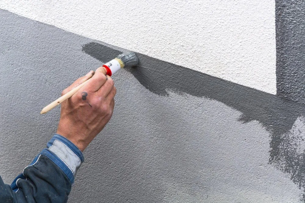 Tynk silikonowy efekt samoczyszczenia, porównanie tynków elewacyjnych