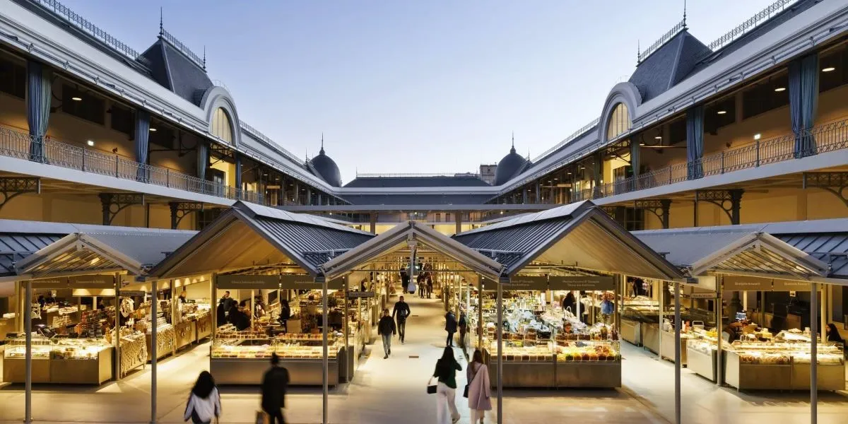 Mercado do Bolh&atilde;o Porto food market