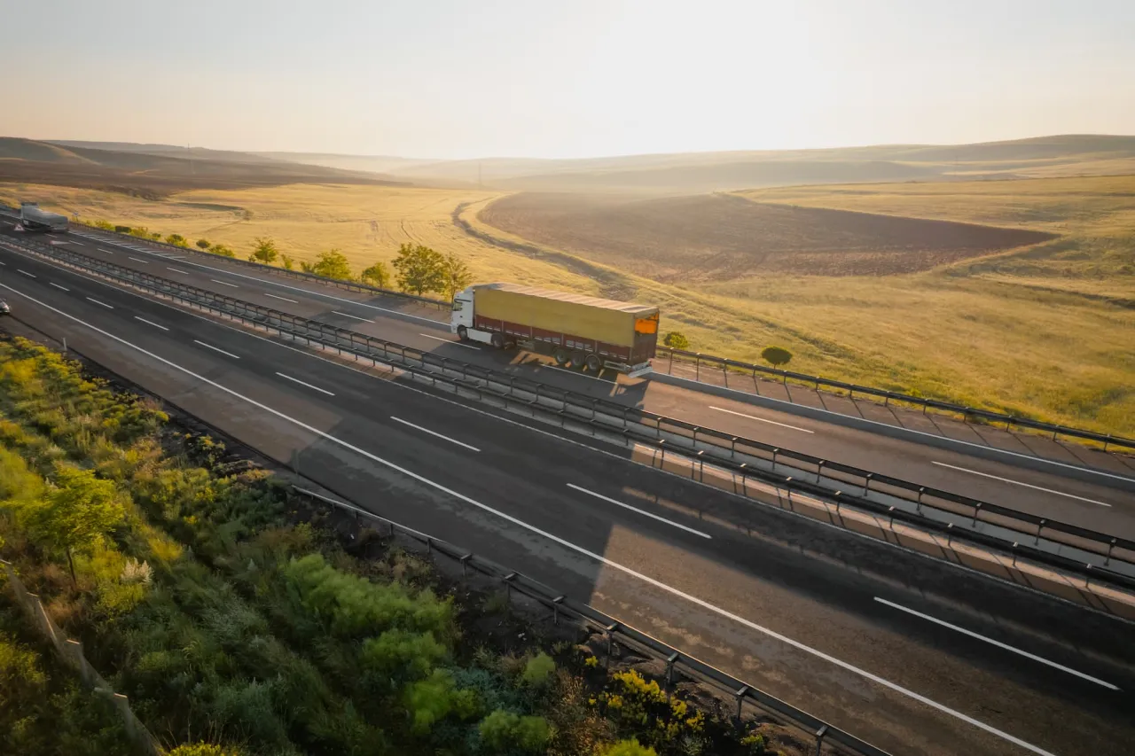 przepisy bus laweta e-toll tachograf