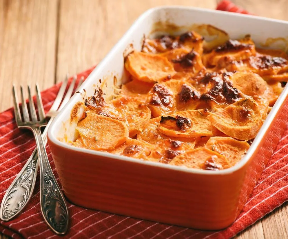 Różne rodzaje zapiekanek z batatów