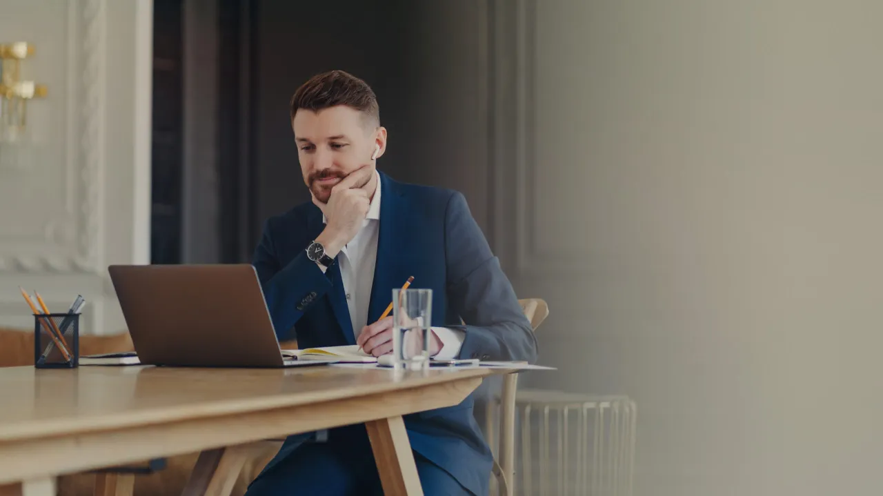 zielone światło kariera, otwarte drzwi sukces zawodowy