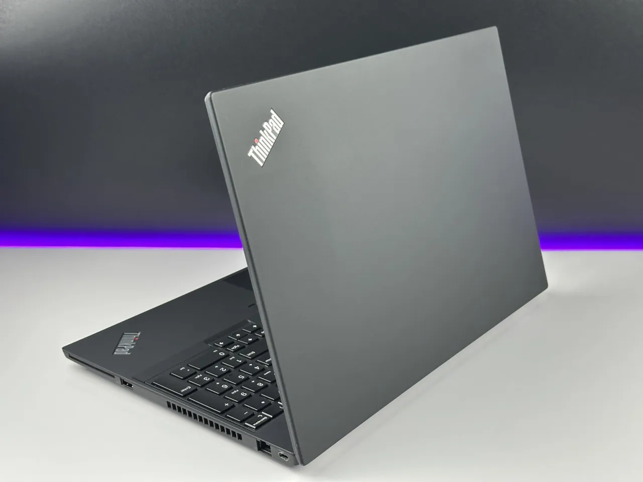 laptop przed i po formacie wydajność