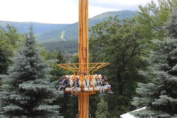 Atrakcje dla dzieci Szklarska Poręba Dinopark Esplanada