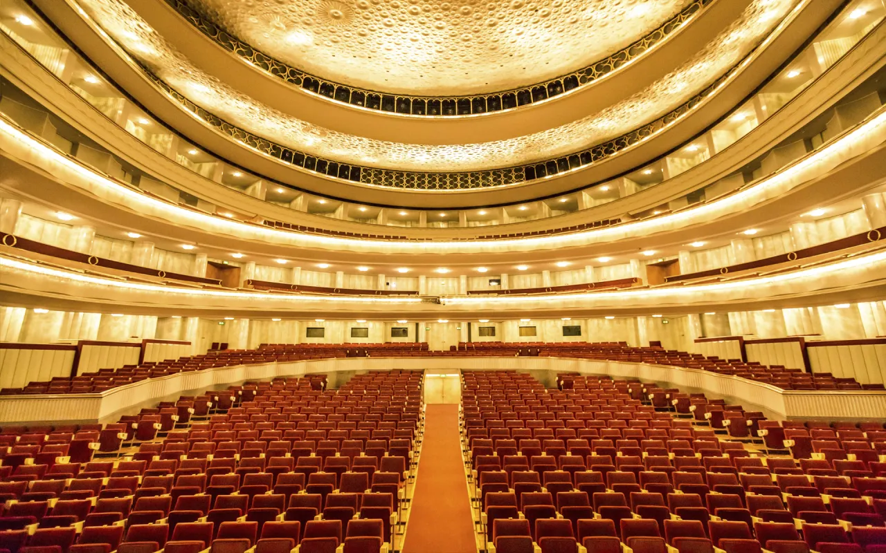 Teatr Wielki Opera Narodowa wnętrze sala