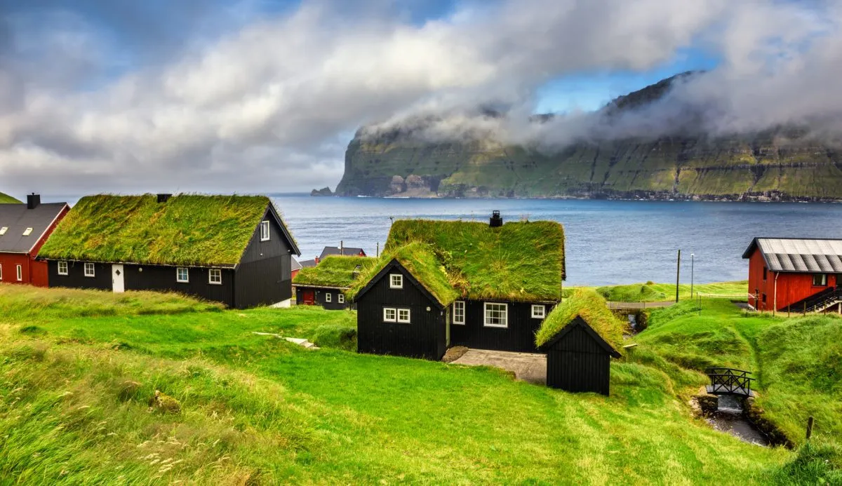 Zdjęcie Jak dostać się na Wyspy Owcze? Sprawdź tanie opcje podróży