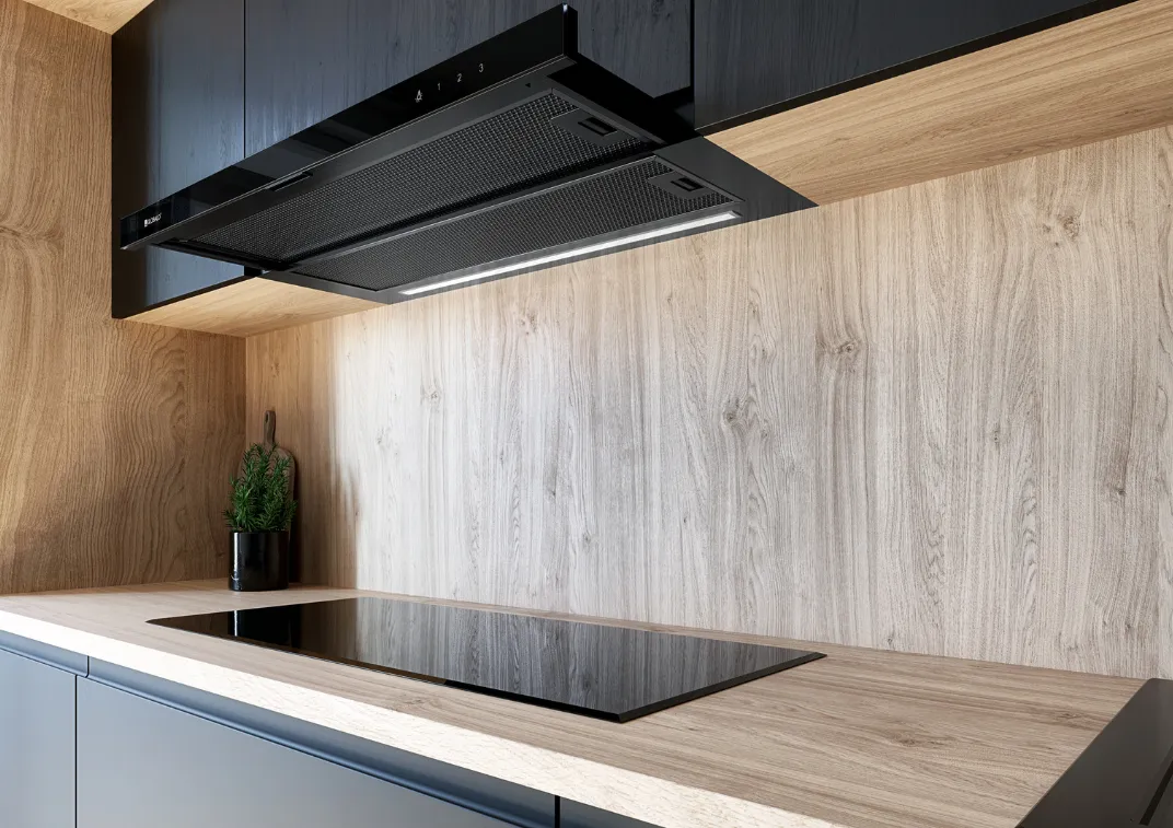 Okap teleskopowy w szafce kuchennej