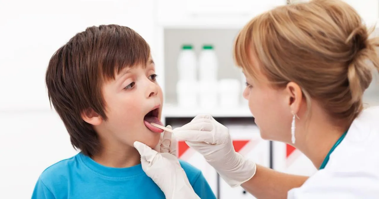 Laryngolog badanie jamy ustnej