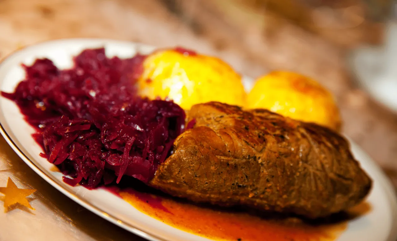 Zdjęcie Gdzie zjeść w Katowicach? Sprawdź najlepsze restauracje i lokalne smaki!